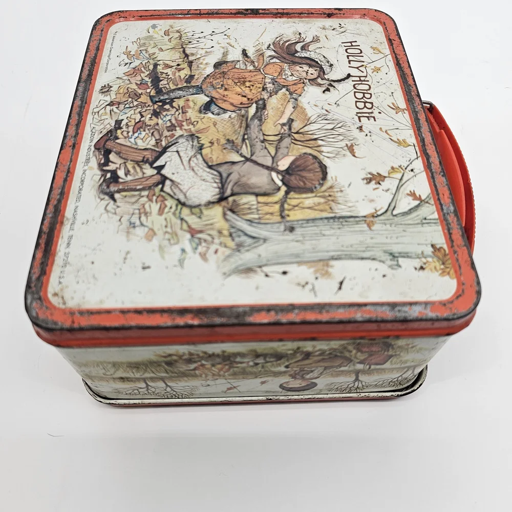 Holly Hobbie Vintage Metal Lunchbox & Thermos Set - Picture 11 of 14